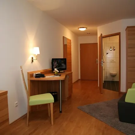 Businesshotel 3* Schramberg